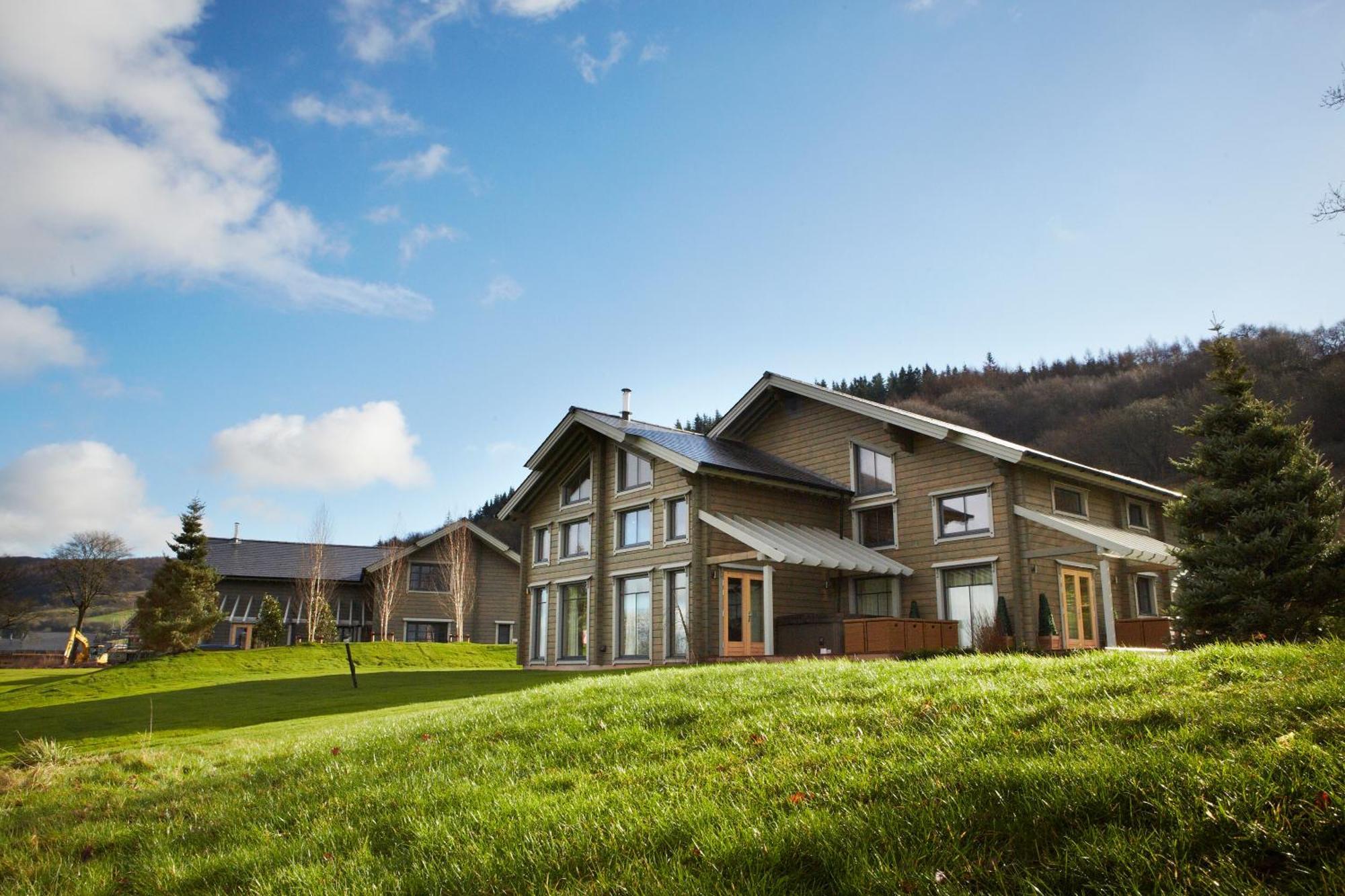 Hunter Lodges By Celtic Manor Newport  Buitenkant foto