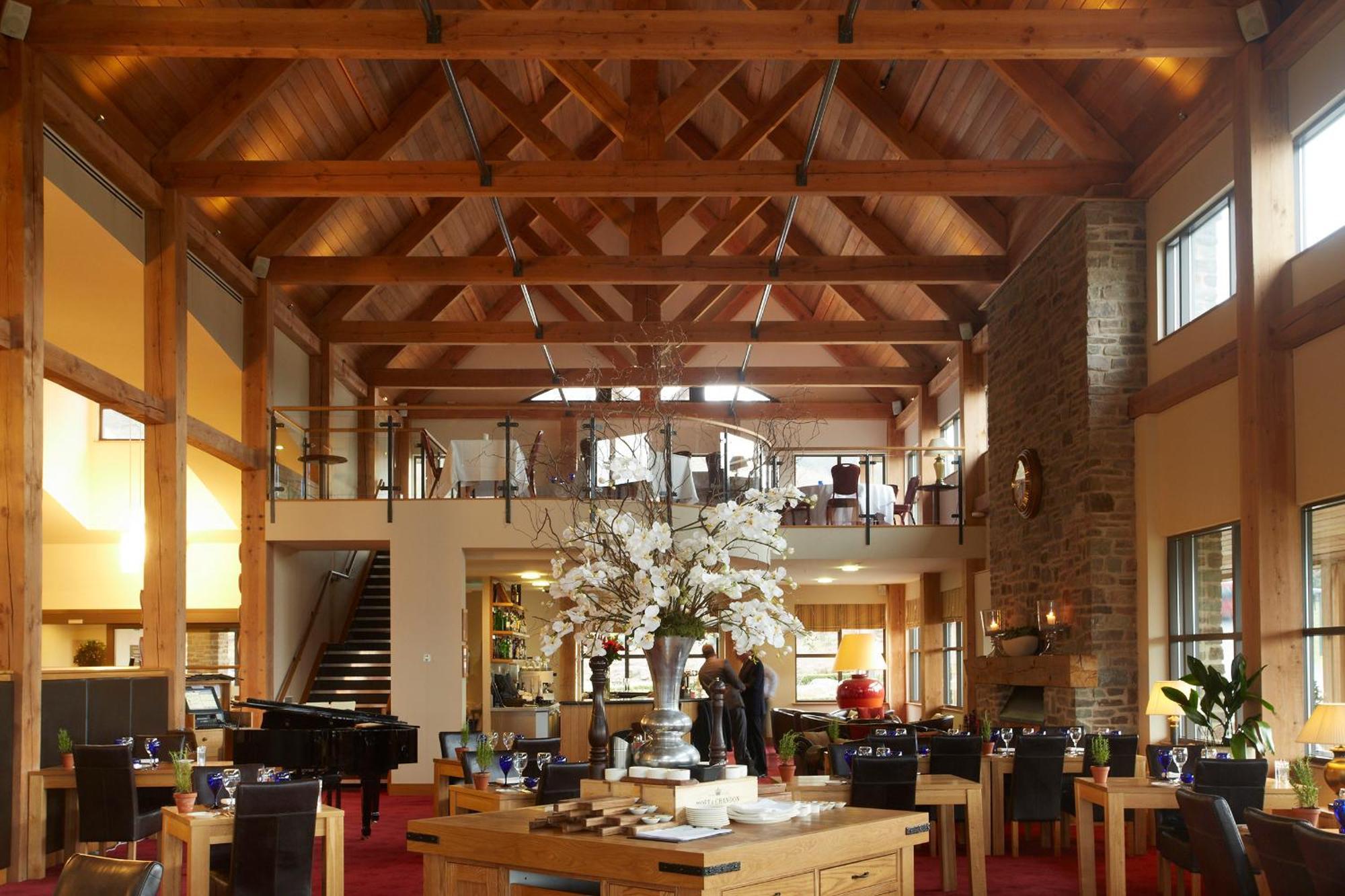 Hunter Lodges By Celtic Manor Newport  Buitenkant foto